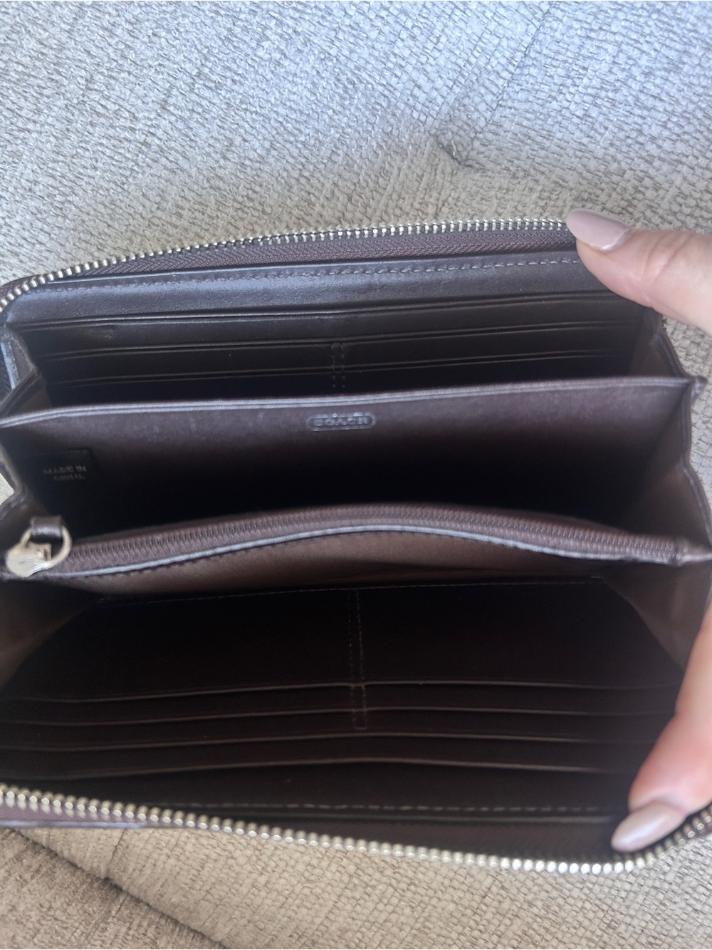 Coach Signature Canvas Leather Zip Around Brown Wallet Pre-Owned - Picture 4 of 10